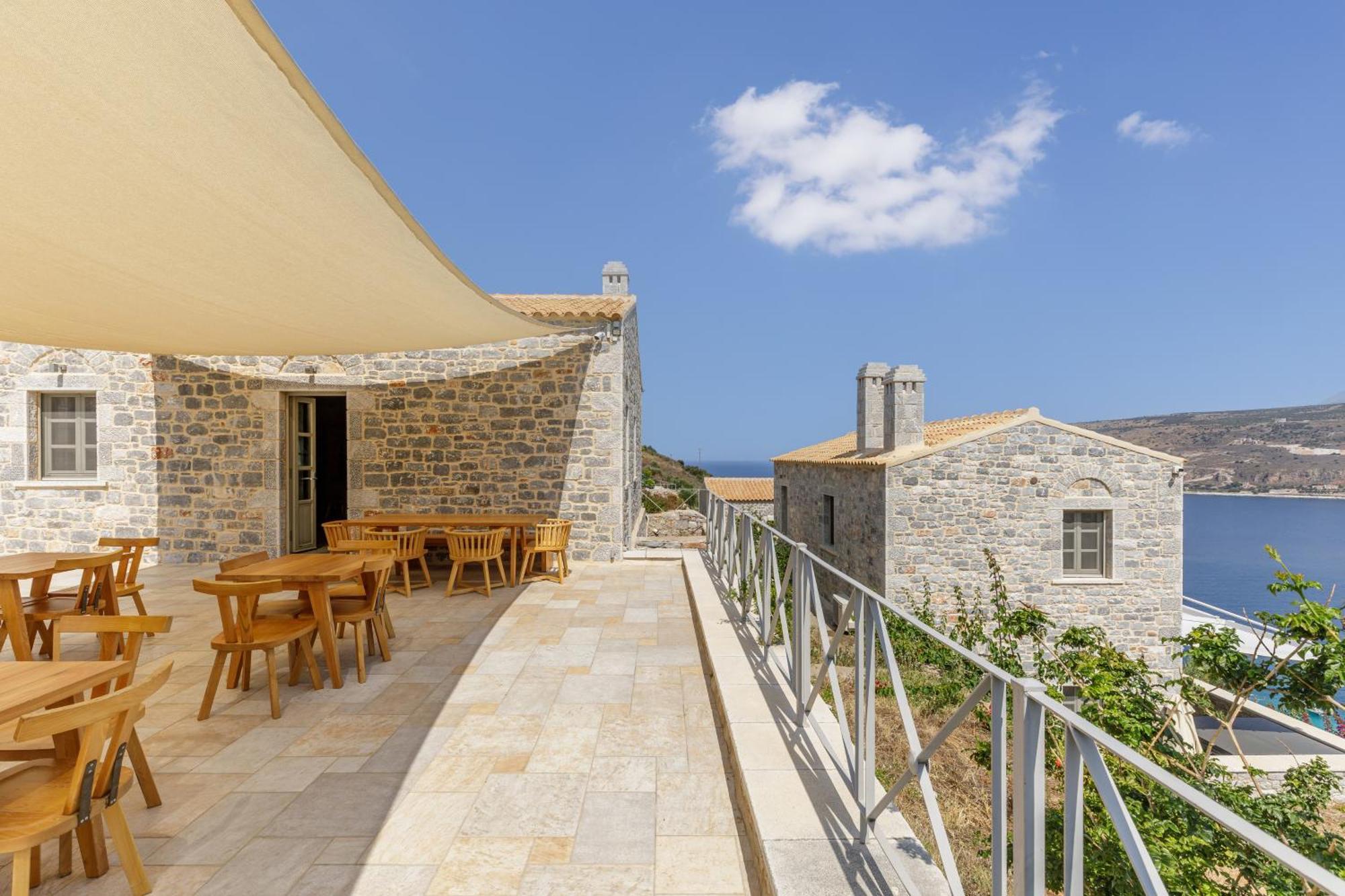 Trapela Limeni Luxury Suites Zewnętrze zdjęcie